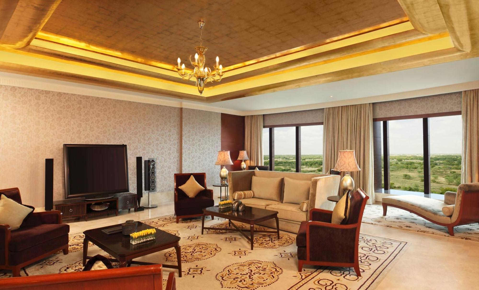 The Leela Ambience Gurugram Hotel & Residences - The Luxury Urban Sanctuary Гургаон Экстерьер фото